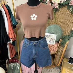 Brown Flower Graphic Crop Top